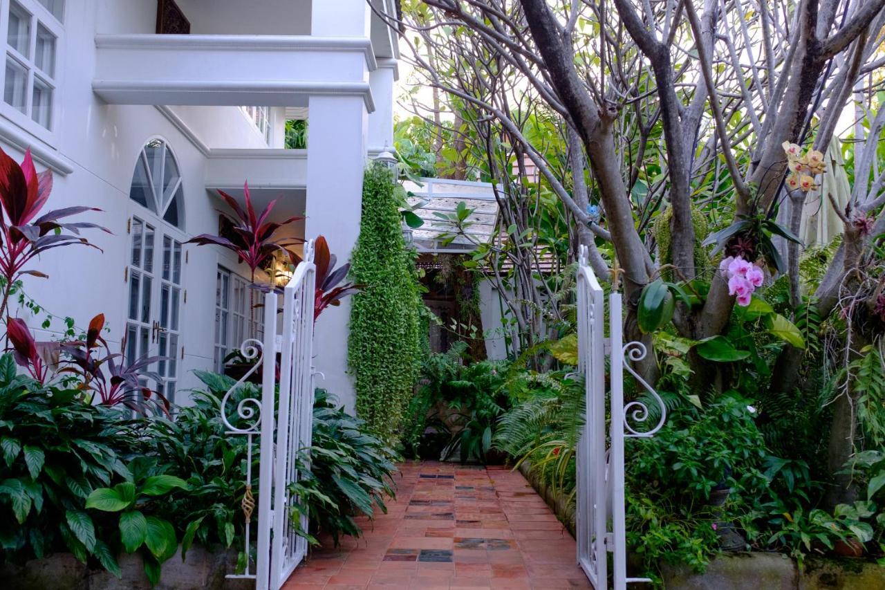 Chiangmai Singharat Road Villa เชียงใหม่ ภายนอก รูปภาพ
